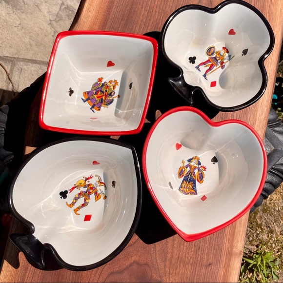 Set of Four Card Themed Bowls Tabletops Gallery - Picture 1 of 6